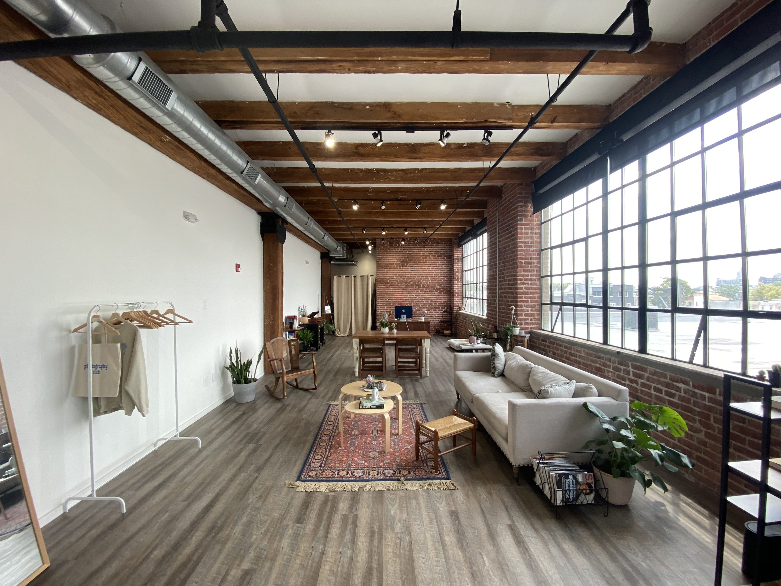 A 1,000 sq ft office at Billy Penn Studios, Philadelphia